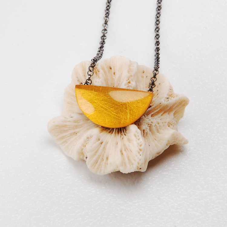 naszyjnik półokrąg bursztynowy 5.jpg