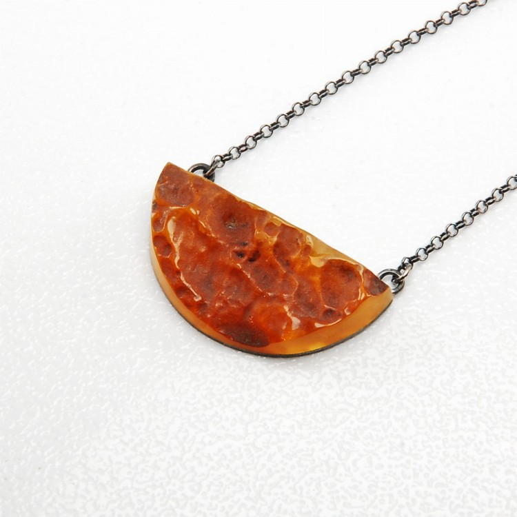 naszyjnik bursztynowy z korą 2.jpg