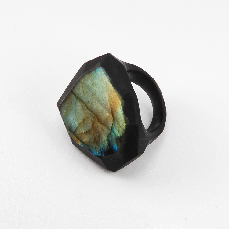 pierścioenek z labradorytem rozmiar 16.jpg