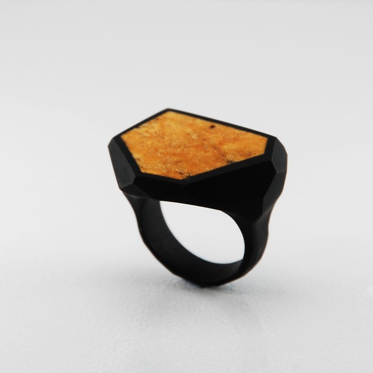Frame ring with orange Baltic amber framed in matte black resin. ring size 17, Monopolka