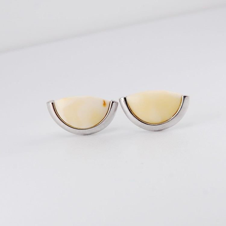 kolczyki split z mlecznym bursztynem 1.jpg