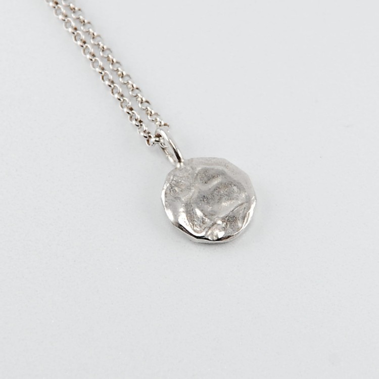 naszyjnik medalion flow 3.jpg