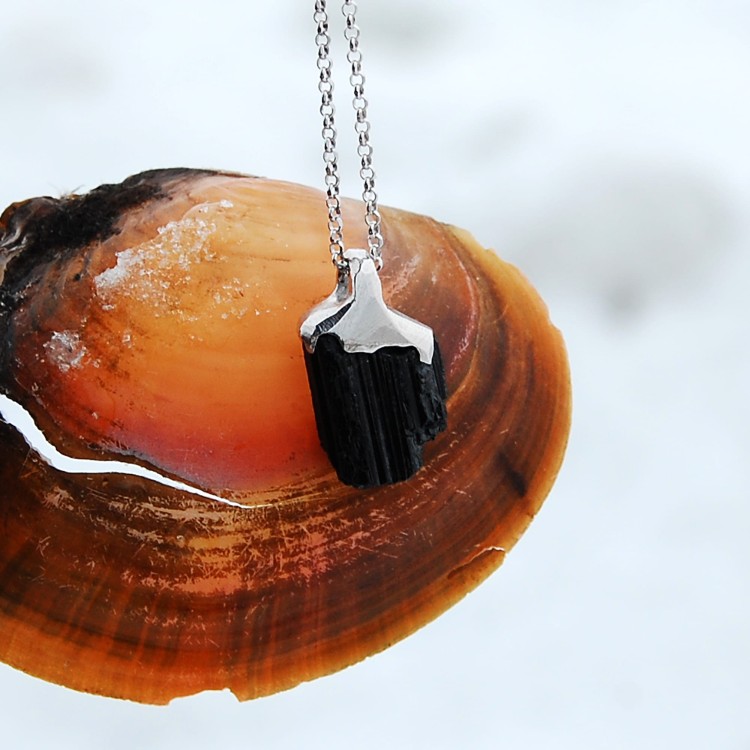 naszyjnik z turmalinem plaża 1.jpg