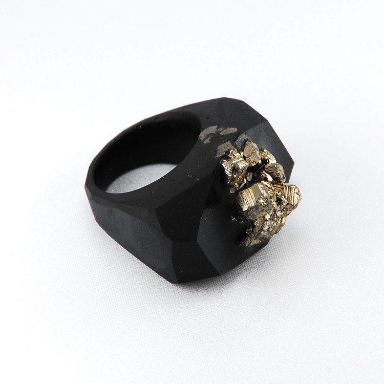 pierścionek z pirytem rozmiar 18 i pół 3.jpg