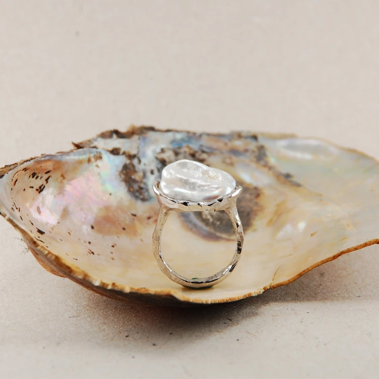 pierścionek z perłą barokową 1.jpg