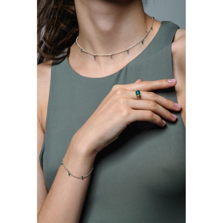 naszyjnik z zielonymi onyksami